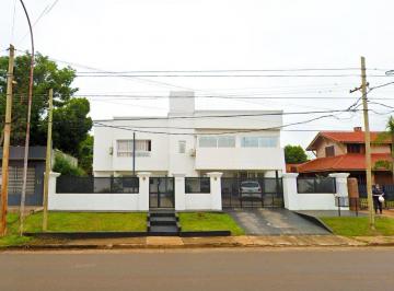 ARQ-ARQ-440_2 · Casa de 4 Dorm. en Venta!