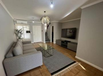 Departamento de 3 ambientes, Moreno · Duplex en Venta en Moreno Centro con Cochera