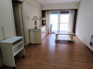 Departamento de 3 ambientes, Once · Rivadavia 2800 3 Amb C/ Balcon
