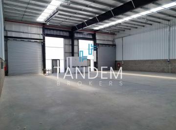 Bodega-Galpón · 410m² · Excelente Galpón en Predio Aaa + con Seguridad 24 Hs