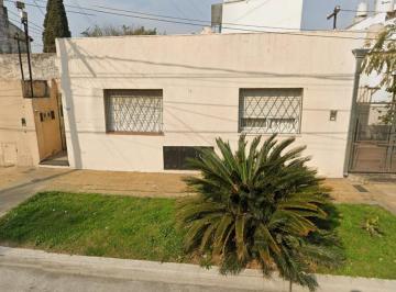 PH de 2 ambientes, Vicente López · Alquiler, Olivos, PH Al Frente, 2 Amb C/patio. Sin Expensas.