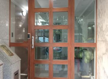 ENTRADA · Departamento de 3 Ambientes en La Mejor Zona de Flores
