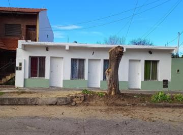 Casa · 400m² · 11 Ambientes · 2 Cocheras · Casa en Venta - 8 Dorm. 7 Baños - Cocheras - 600 m² - Ezpeleta