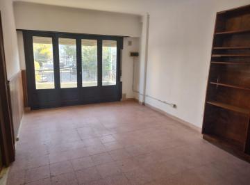 Amplio living comedor al frente · Departamento 3 Ambientes - Zona Puerto