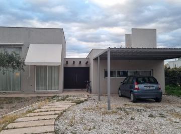 Casa de 2 ambientes, Luján de Cuyo · Alquiler Casa en Barrio Villa Atilia