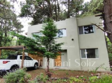 Casa · 150m² · 4 Ambientes · 1 Cochera · Casa Mas Departamento en Costa del Este
