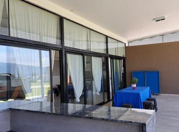 Casa · 250m² · 4 Ambientes · 3 Cocheras · Casa Amoblada en Alquiler Country Puerto del Aguila