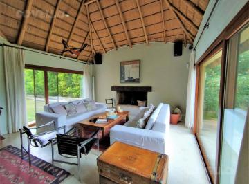Casa · 2000m² · 6 Ambientes · Casa - Rincón del Indio