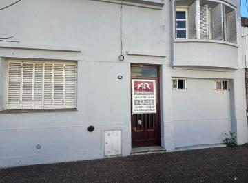 Casa · 130m² · 5 Ambientes · Casa Centrica en Venta en Lujan