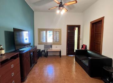 Living · ¡Nuevo Valor! Venta Casa en Excelente Ubicación – Lanús