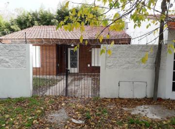 Casa · 65m² · 2 Ambientes · Casa en Alquiler - 1 Dormitorio 1 Baño - La Plata