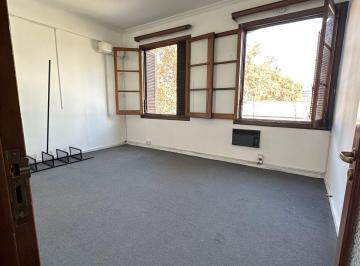 Oficina comercial · 120m² · 5 Ambientes · Espejo y Chile