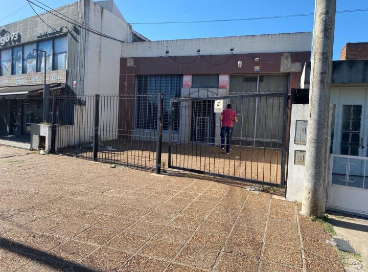 Local comercial · 200m²