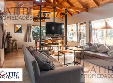 Casa · 256m² · 5 Ambientes · Increible Casa a La Venta en San Carlos de Bariloche a 1 Cuadra del Lago