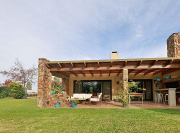 Casa de 4 ambientes, Uruguay · Venta Casa de 3 Dorm. en La Asunción, con Gran Jardín