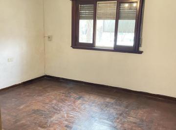 PH · 85m² · 3 Ambientes · Alquiler PH Al Fte. Bernal Centro