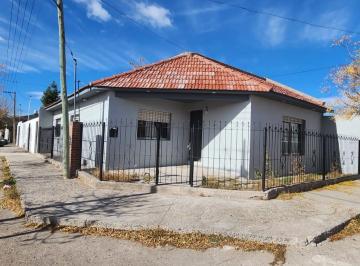 Casa de 4 ambientes, Cipolletti · 677 – Venta – Casa, 3 Dorm. – B° Brentana, Cipolletti