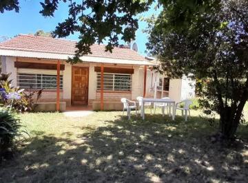 Casa · 60m² · 3 Ambientes · 1 Cochera · Casa en Los Acantilados