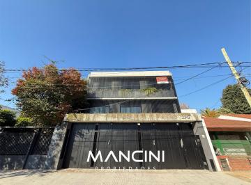 Casa · 122m² · 4 Ambientes · 1 Cochera · Triplex en Venta de 4 Ambientes con Cochera, Piscina, Jardín, Parrilla y Terraza - Villa Ballester
