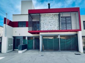 Departamento de 5 ambientes, Villa Nueva · Alquilo Departamento en Calle Castro de Guaymallén