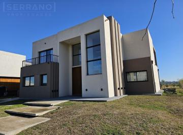Casa · 201m² · 6 Ambientes · 4 Cocheras · Venta Casa 6 Amb con Pileta en Riberas, Puertos del Lago