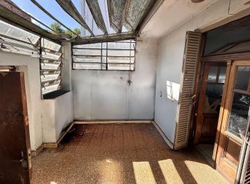PH · 34m² · 3 Ambientes · PH en Venta Flores - 3 Ambientes a Refaccionar