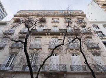 Departamento · 210m² · 5 Ambientes · Montevideo y Av Alvear