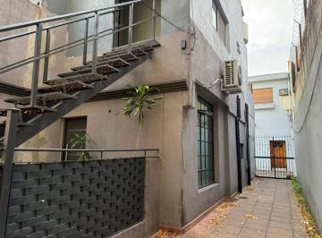 PH · 80m² · 4 Ambientes · PH en Alquiler 4 Ambientes en Munro con Patio