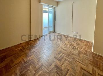 Departamento · 54m² · 3 Ambientes · Venta Departamento 3 Ambientes con 2 Patios Flores Limite Caballito Apto Credito