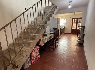 Casa de 8 ambientes, Salta · Casa en B° Libertad (Cerca del Hospital Francisco)