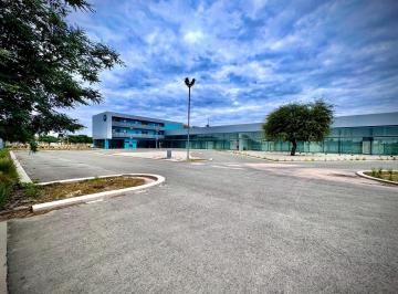 Local comercial · 100m² · 6 Cocheras · Locales Comerciales en Alquiler - Parque Futura