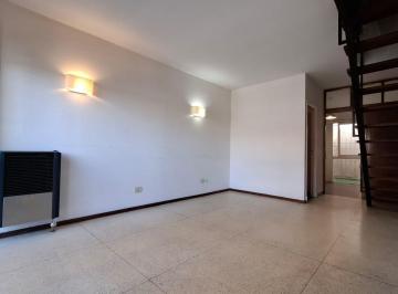 PH · 55m² · 3 Ambientes · Alquiler 24 Meses - PH Tres Ambientes con Patio - Hipólito Yrigoyen 4409