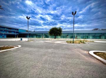 Local comercial · 154m² · 5 Cocheras · Local Para Restaurante o Centro Gastronómico en Parque Futur