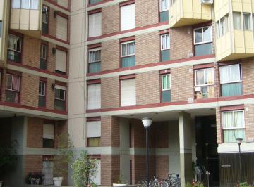 Departamento de 4 ambientes, Córdoba · Depto de 1d en Alberdi! Impecable Zona!
