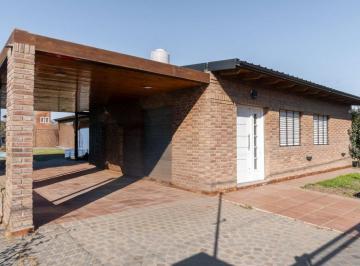 Casa · 127m² · 5 Ambientes · 1 Cochera · Casa en Venta, Roldan, Acequias del Aire, 3 Dorm.