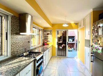 Departamento · 180m² · 3 Ambientes · 1 Cochera · Hermoso y Amplio Departamento a La Venta Apto a Credito!