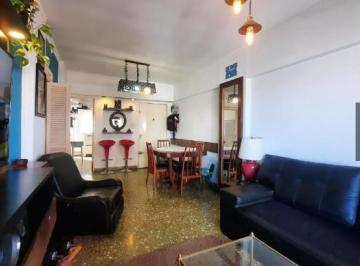 Departamento · 52m² · 3 Ambientes · Departamento de Tres Ambientes con Pileta en Venta en Wilde