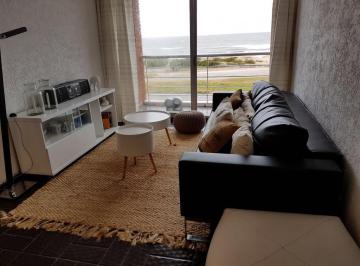 Departamento · 45m² · 2 Ambientes · 1 Cochera · Departamento - Playa Brava