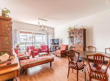 Departamento · 97m² · 4 Ambientes · Piso de 4 Ambientes - a m de Rivadavia - Floresta