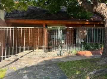 Casa de 3 ambientes, Ituzaingó · Chalet en Venta en Ituzaingó