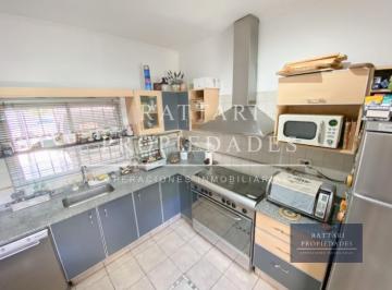 Casa de 5 ambientes, La Matanza · Venta de Casa en Lote Propio San Justo Centro Toma Inmueble en Parte de Pago