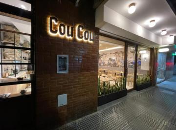 Local comercial · 84m² · Hermoso Local en Sucre y Libertador. Amplia Vidriera. Recien Hecho a Nuevo. con Renta.