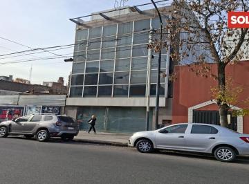 Oficina comercial · 380m² · 1 Cochera · Edificio Comercial en Almagro