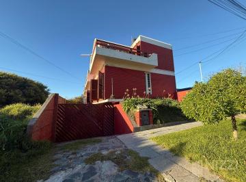PH · 81m² · 4 Ambientes · 1 Cochera · PH 3 Amb con Garaje Quincho - Faro