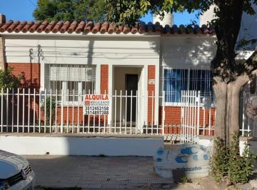Casa de 4 ambientes, Córdoba · Casa de Dos Dorm. en Alquiler - Barrio Alberdi