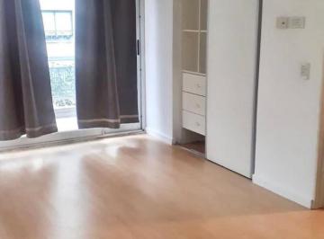 Departamento · 30m² · 1 Ambiente · Hermoso Monoambiente Al Frente con Balcón, S. U. m. y Pileta.