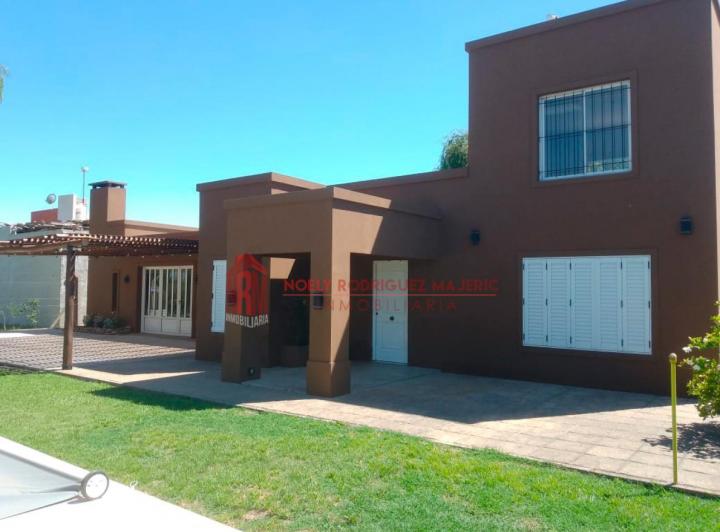 Quinta vacacional · 170m² · 3 Ambientes · 1 Cochera