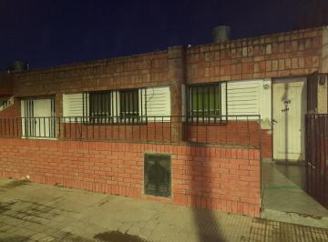 Casa de 7 ambientes, Rosario · Ampia Casa