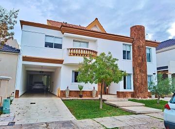 Casa · 492m² · 10 Ambientes · 2 Cocheras · Exclusiva Residencia en Palmares - Tercera Etapa – Espacios, Diseño y Confort