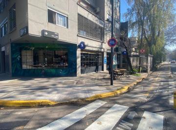 Local comercial · 121m² · Excelente Local - Miller 4302/20 Esquina Ruiz Huidobro / 120 m²